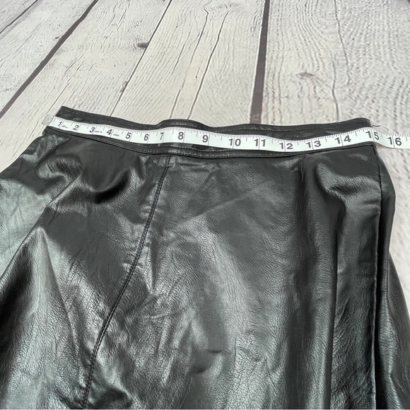 REWASH black faux vegan leather A-line mini skirt, size M - Picture 8 of 10